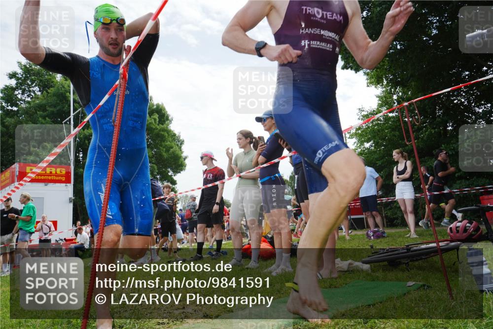 21.06.2026 - 29. Vierlanden-Triathlon LAZAROV Photography http://msf.ph/oto/9841591 21.06.2026 12:57:13 Schwimmen 1040, 1042, 1047, 1049, 1065, 1080 meine-sportfotos.de