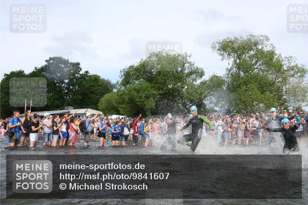 21.06.2026 - Viking Triathlon Michael Strokosch http://msf.ph/oto/9841607 21.06.2026 10:01:03 Schwimmen 5, 14, 17, 74, 169, 180, 218, 249, 270, 337, 342, 383, 454, 506, 527, 623, 640 meine-sportfotos.de