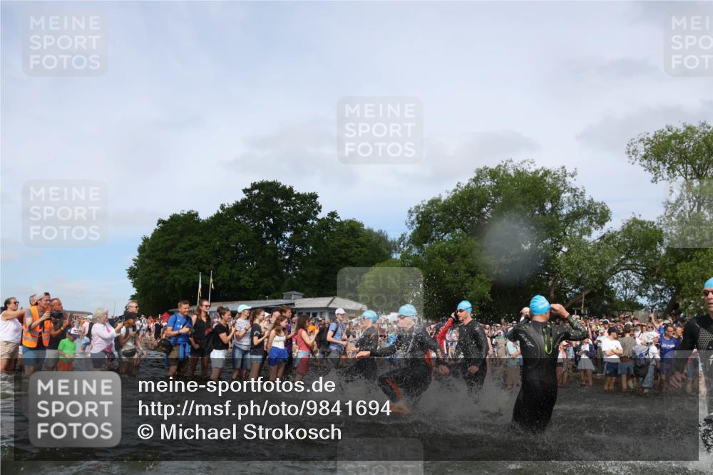 21.06.2026 - Viking Triathlon Michael Strokosch http://msf.ph/oto/9841694 21.06.2026 10:01:19 Schwimmen 18, 28, 51, 65, 89, 114, 131, 145, 242, 271, 280, 447, 486, 500, 665 meine-sportfotos.de