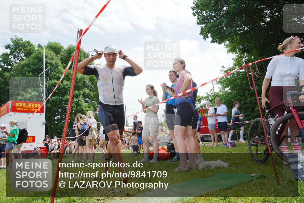 21.06.2026 - 29. Vierlanden-Triathlon LAZAROV Photography http://msf.ph/oto/9841709 21.06.2026 13:01:58 Schwimmen 1024 meine-sportfotos.de
