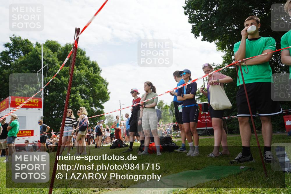 21.06.2026 - 29. Vierlanden-Triathlon LAZAROV Photography http://msf.ph/oto/9841715 21.06.2026 13:07:03 Schwimmen  meine-sportfotos.de