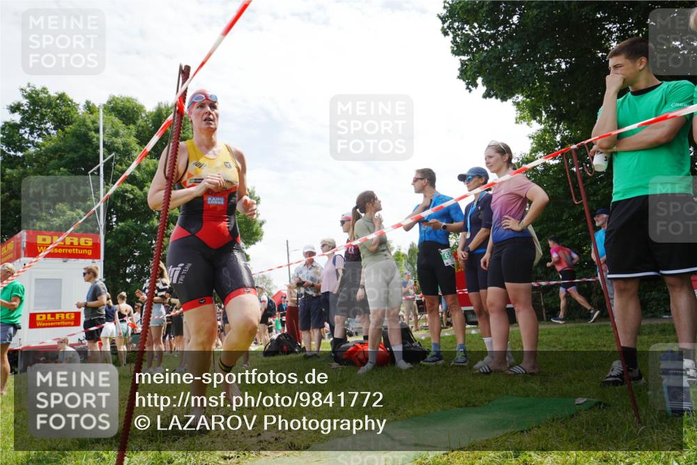 21.06.2026 - 29. Vierlanden-Triathlon LAZAROV Photography http://msf.ph/oto/9841772 21.06.2026 13:10:02 Schwimmen 1118, 1123, 1134 meine-sportfotos.de