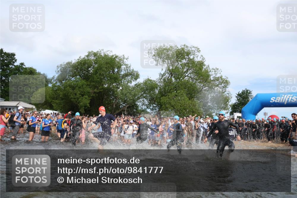 21.06.2026 - Viking Triathlon Michael Strokosch http://msf.ph/oto/9841777 21.06.2026 10:01:34 Schwimmen 13, 26, 62, 109, 113, 161, 278, 300, 311, 359, 551, 568, 576, 627, 633 meine-sportfotos.de