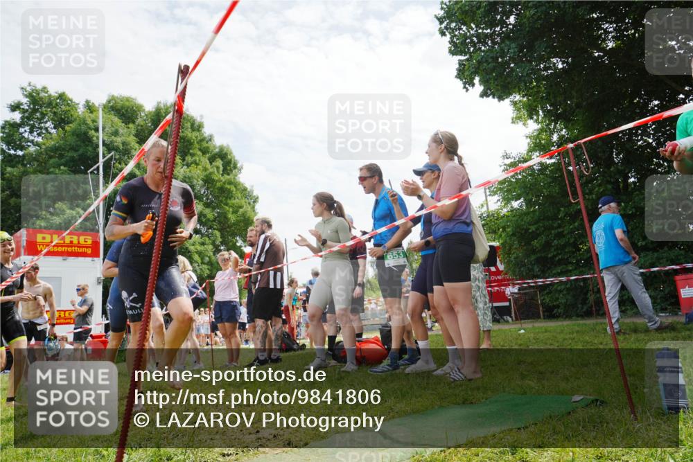 21.06.2026 - 29. Vierlanden-Triathlon LAZAROV Photography http://msf.ph/oto/9841806 21.06.2026 13:11:41 Schwimmen 1122, 1128, 1150, 1156, 1164, 1166 meine-sportfotos.de