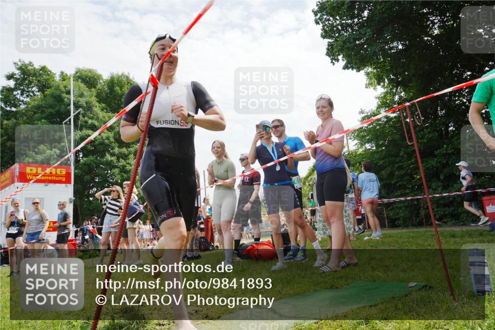 21.06.2026 - 29. Vierlanden-Triathlon LAZAROV Photography http://msf.ph/oto/9841893 21.06.2026 13:12:12 Schwimmen 1115, 1152, 1159 meine-sportfotos.de