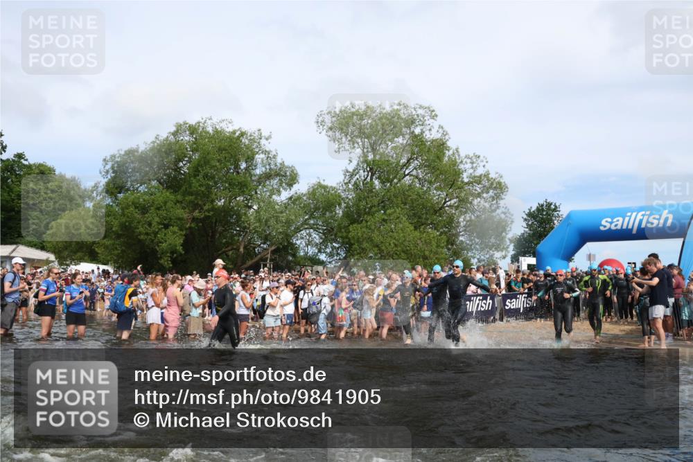 21.06.2026 - Viking Triathlon Michael Strokosch http://msf.ph/oto/9841905 21.06.2026 10:01:57 Schwimmen 30, 55, 221, 238, 265, 343, 380, 391, 394, 543, 606, 621, 644, 648, 664 meine-sportfotos.de