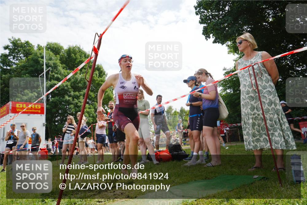 21.06.2026 - 29. Vierlanden-Triathlon LAZAROV Photography http://msf.ph/oto/9841924 21.06.2026 13:12:50 Schwimmen 1119, 1162 meine-sportfotos.de