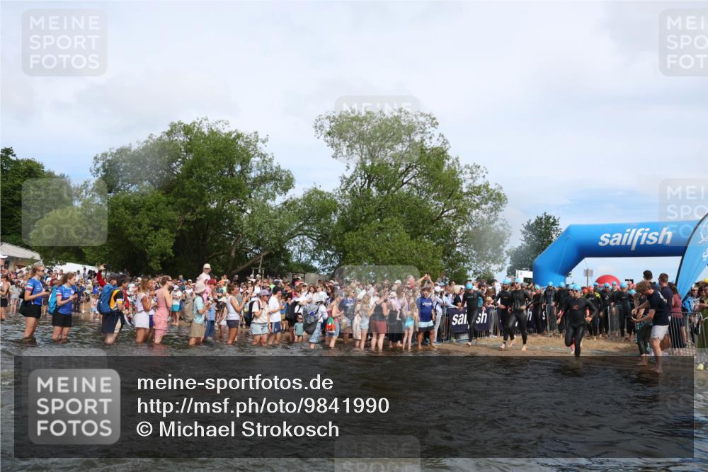 21.06.2026 - Viking Triathlon Michael Strokosch http://msf.ph/oto/9841990 21.06.2026 10:02:11 Schwimmen 43, 90, 102, 152, 154, 226, 410, 438, 446, 501, 524, 536, 537, 625, 660 meine-sportfotos.de