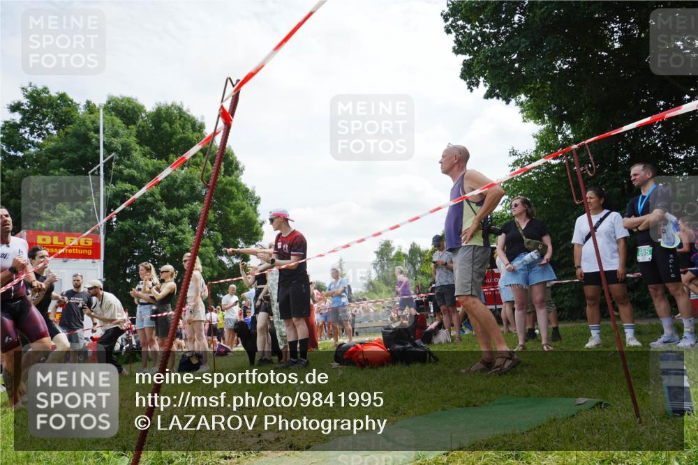21.06.2026 - 29. Vierlanden-Triathlon LAZAROV Photography http://msf.ph/oto/9841995 21.06.2026 13:23:49 Schwimmen 1191, 1218 meine-sportfotos.de
