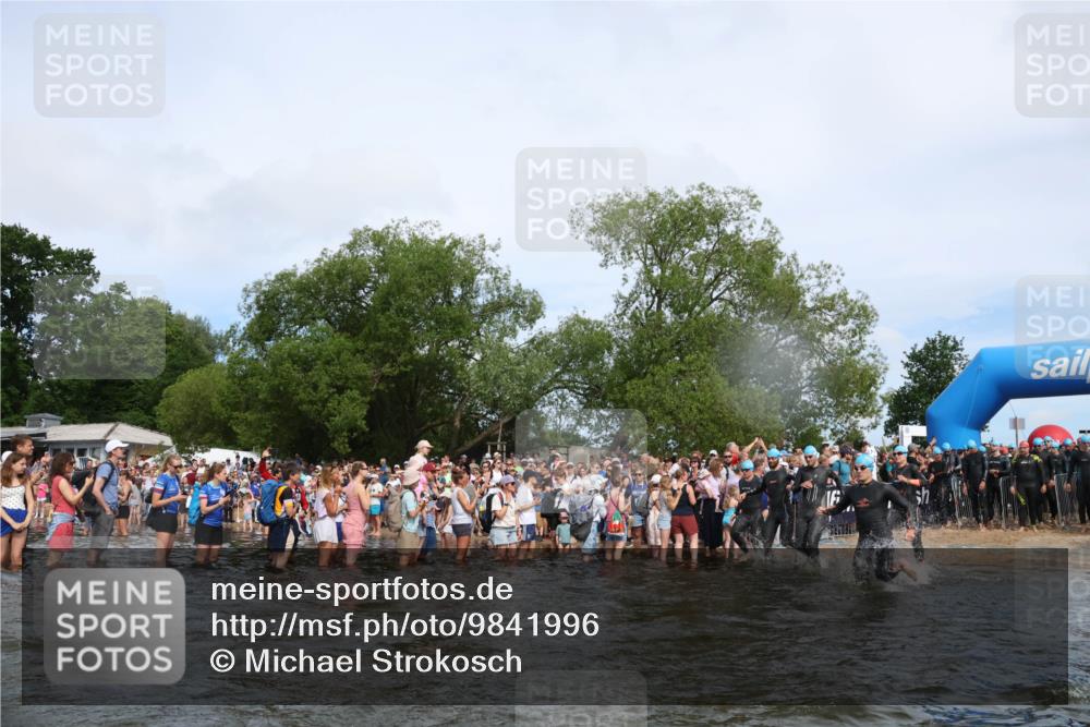 21.06.2026 - Viking Triathlon Michael Strokosch http://msf.ph/oto/9841996 21.06.2026 10:02:12 Schwimmen 43, 90, 102, 152, 154, 226, 410, 438, 446, 501, 524, 536, 537, 625, 660 meine-sportfotos.de