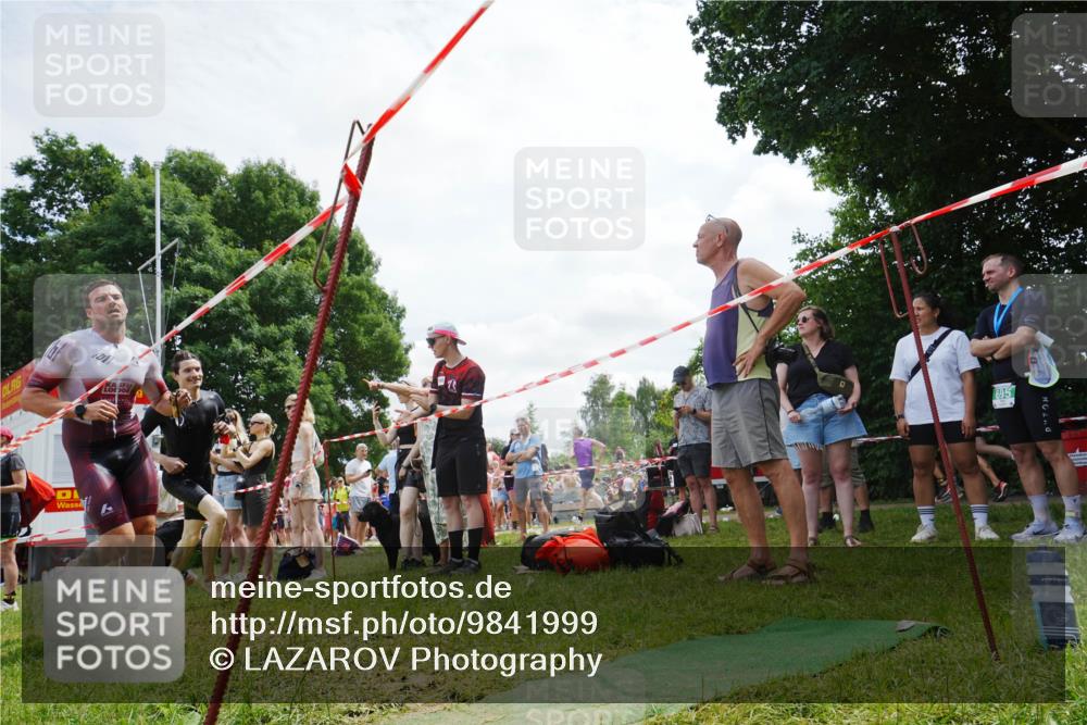 21.06.2026 - 29. Vierlanden-Triathlon LAZAROV Photography http://msf.ph/oto/9841999 21.06.2026 13:23:50 Schwimmen 1191, 1207, 1218 meine-sportfotos.de