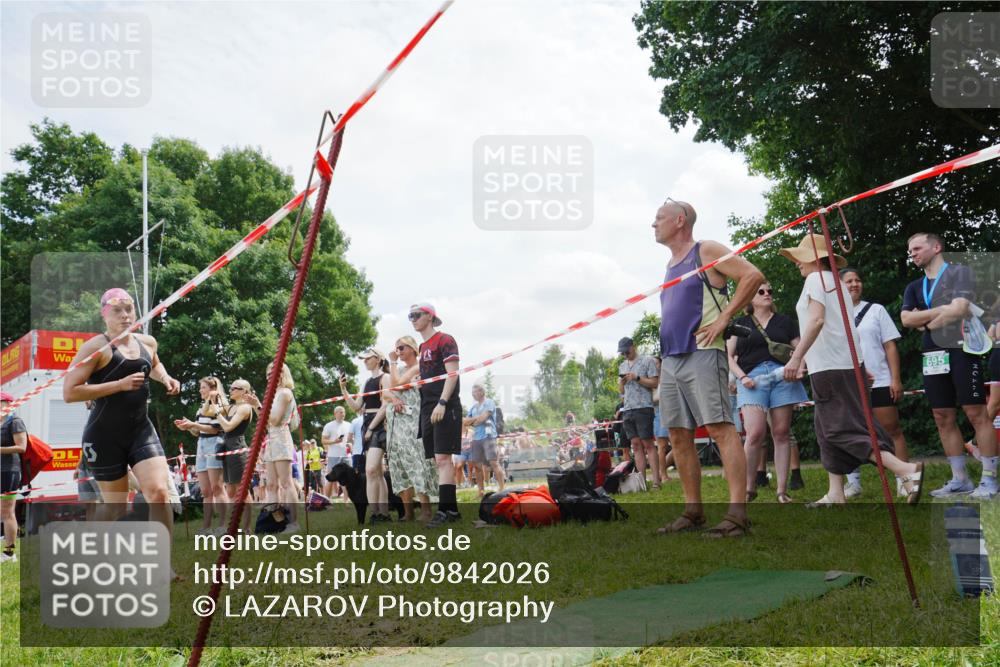 21.06.2026 - 29. Vierlanden-Triathlon LAZAROV Photography http://msf.ph/oto/9842026 21.06.2026 13:23:53 Schwimmen 1191, 1207, 1218 meine-sportfotos.de