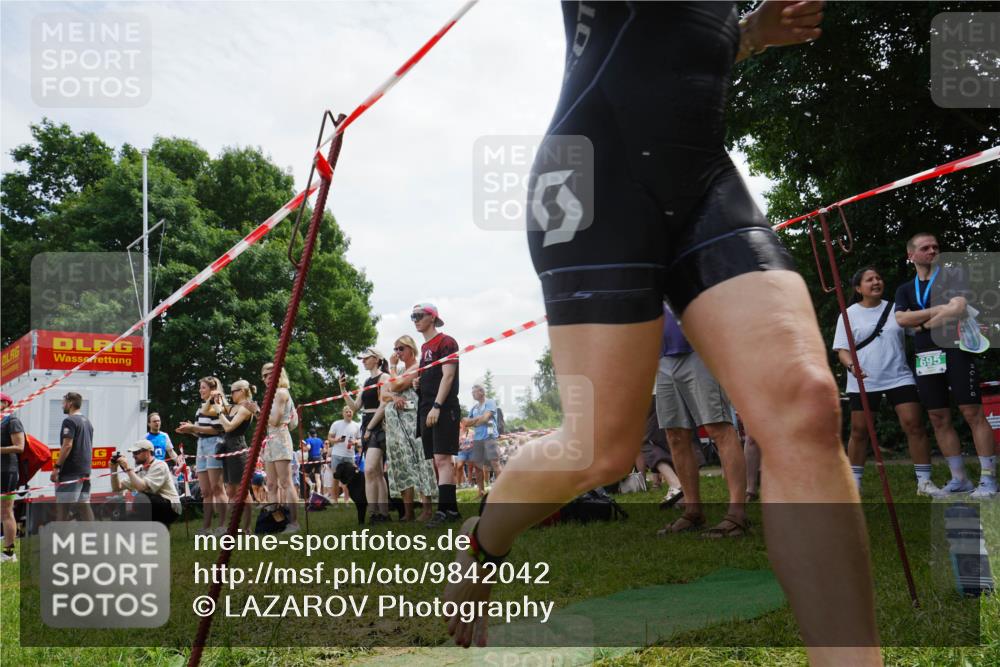21.06.2026 - 29. Vierlanden-Triathlon LAZAROV Photography http://msf.ph/oto/9842042 21.06.2026 13:23:54 Schwimmen 1191, 1207, 1218 meine-sportfotos.de