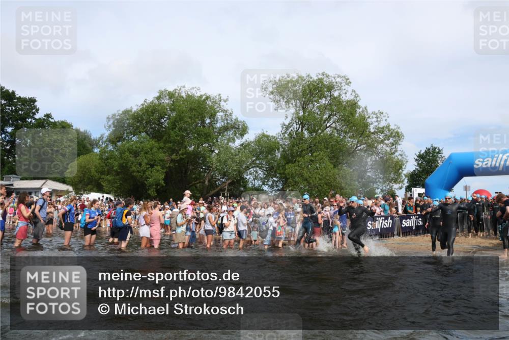 21.06.2026 - Viking Triathlon Michael Strokosch http://msf.ph/oto/9842055 21.06.2026 10:02:22 Schwimmen 47, 87, 102, 136, 142, 152, 255, 360, 392, 430, 438, 490, 536, 537, 655 meine-sportfotos.de