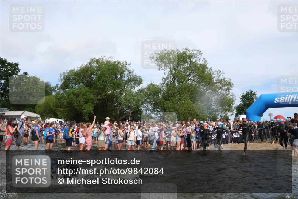 21.06.2026 - Viking Triathlon Michael Strokosch http://msf.ph/oto/9842084 21.06.2026 10:02:27 Schwimmen 47, 87, 126, 136, 142, 220, 255, 325, 360, 392, 430, 490, 604, 651, 655 meine-sportfotos.de