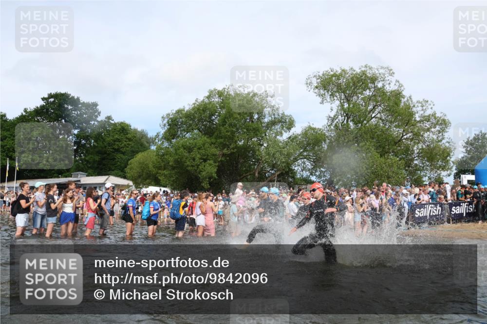 21.06.2026 - Viking Triathlon Michael Strokosch http://msf.ph/oto/9842096 21.06.2026 10:02:29 Schwimmen 83, 100, 126, 142, 220, 255, 325, 360, 392, 430, 513, 560, 579, 604, 651 meine-sportfotos.de