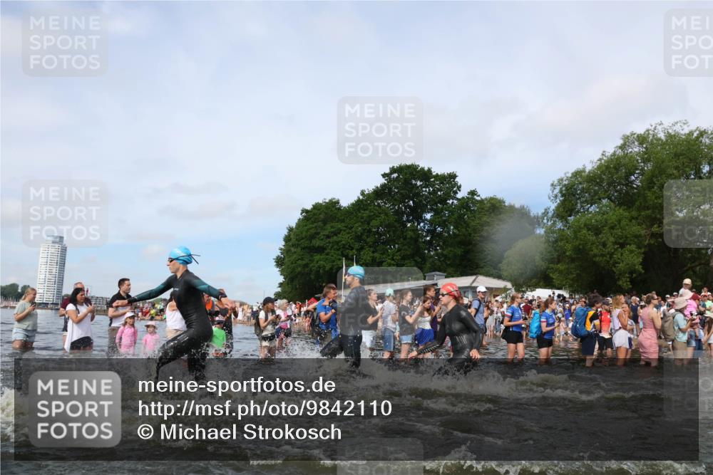 21.06.2026 - Viking Triathlon Michael Strokosch http://msf.ph/oto/9842110 21.06.2026 10:02:31 Schwimmen 83, 100, 126, 142, 220, 255, 325, 360, 392, 430, 513, 560, 579, 604, 651 meine-sportfotos.de