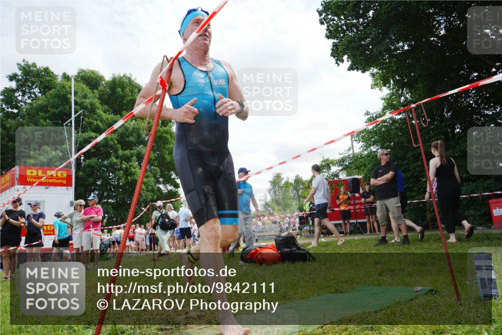 21.06.2026 - 29. Vierlanden-Triathlon LAZAROV Photography http://msf.ph/oto/9842111 21.06.2026 13:26:58 Schwimmen 1102, 1175, 1178, 1183, 1186, 1212 meine-sportfotos.de