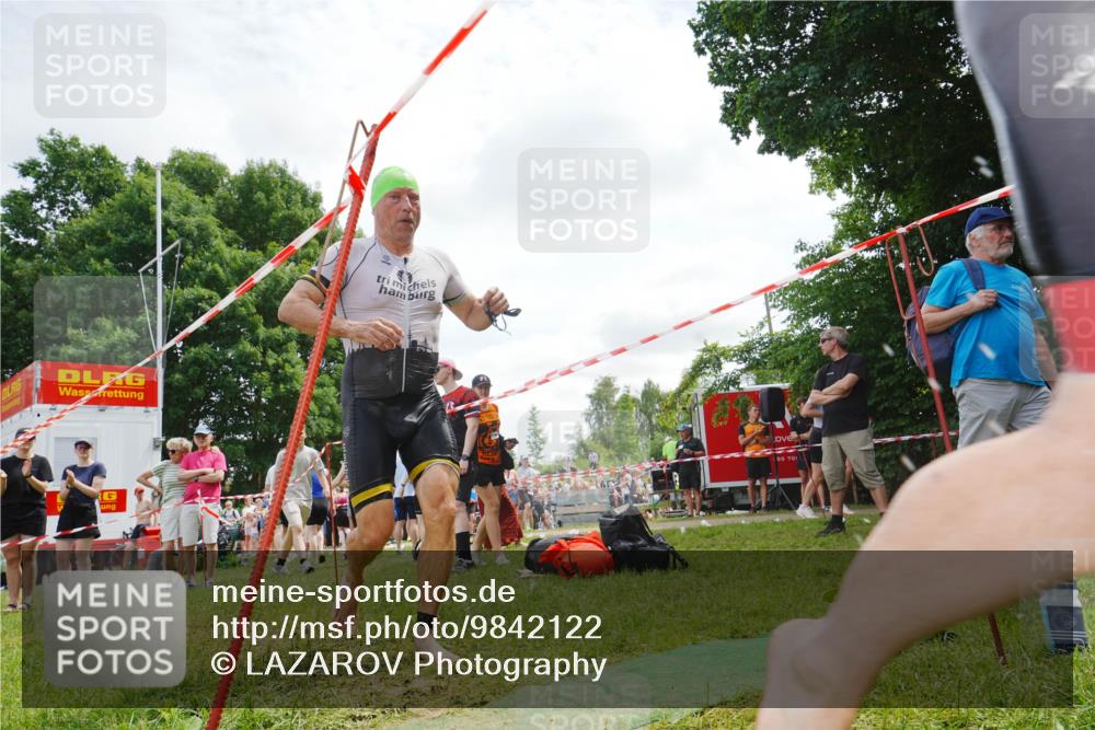 21.06.2026 - 29. Vierlanden-Triathlon LAZAROV Photography http://msf.ph/oto/9842122 21.06.2026 13:27:05 Schwimmen 1102, 1172, 1186, 1188, 1190, 1212, 1227 meine-sportfotos.de