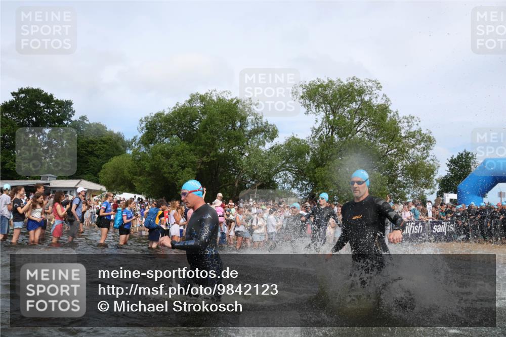 21.06.2026 - Viking Triathlon Michael Strokosch http://msf.ph/oto/9842123 21.06.2026 10:02:33 Schwimmen 83, 100, 126, 142, 220, 255, 325, 360, 392, 430, 513, 560, 579, 604, 651 meine-sportfotos.de
