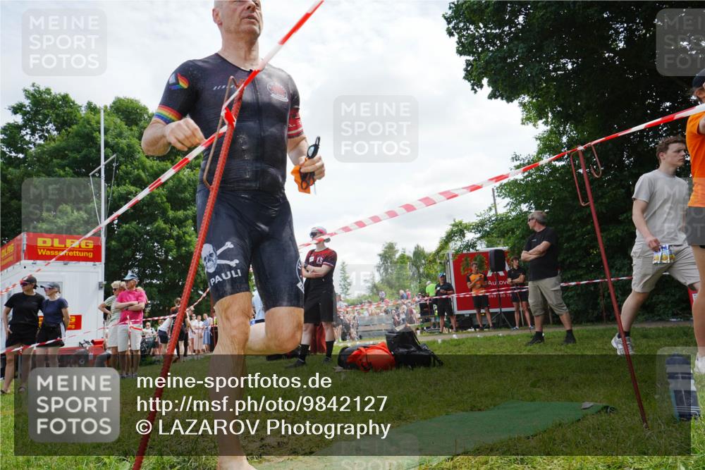 21.06.2026 - 29. Vierlanden-Triathlon LAZAROV Photography http://msf.ph/oto/9842127 21.06.2026 13:27:11 Schwimmen 1098, 1172, 1188, 1190, 1227 meine-sportfotos.de