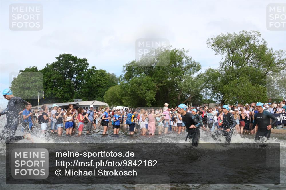 21.06.2026 - Viking Triathlon Michael Strokosch http://msf.ph/oto/9842162 21.06.2026 10:02:40 Schwimmen 16, 83, 99, 100, 186, 372, 386, 440, 462, 485, 513, 560, 579, 636, 653 meine-sportfotos.de