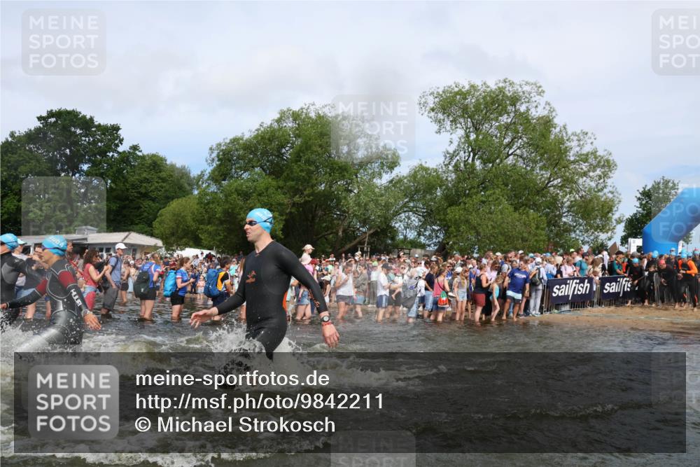21.06.2026 - Viking Triathlon Michael Strokosch http://msf.ph/oto/9842211 21.06.2026 10:02:50 Schwimmen 16, 20, 64, 73, 111, 171, 219, 315, 372, 440, 530, 553, 634, 636, 653 meine-sportfotos.de