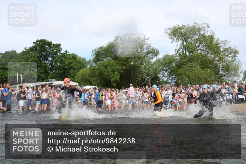 21.06.2026 - Viking Triathlon Michael Strokosch http://msf.ph/oto/9842238 21.06.2026 10:02:54 Schwimmen 20, 64, 73, 111, 171, 219, 233, 315, 395, 407, 475, 530, 546, 553, 634 meine-sportfotos.de