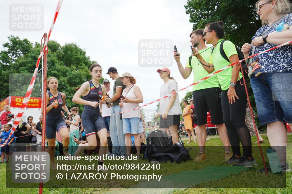 21.06.2026 - 29. Vierlanden-Triathlon LAZAROV Photography http://msf.ph/oto/9842240 21.06.2026 14:36:56 Schwimmen 1260, 1265, 1266, 1272, 1273, 1278, 1282, 1284, 1290 meine-sportfotos.de