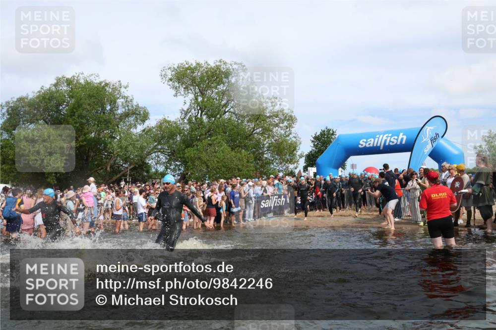 21.06.2026 - Viking Triathlon Michael Strokosch http://msf.ph/oto/9842246 21.06.2026 10:02:56 Schwimmen 20, 64, 73, 111, 171, 219, 233, 315, 395, 407, 475, 530, 546, 553, 634 meine-sportfotos.de