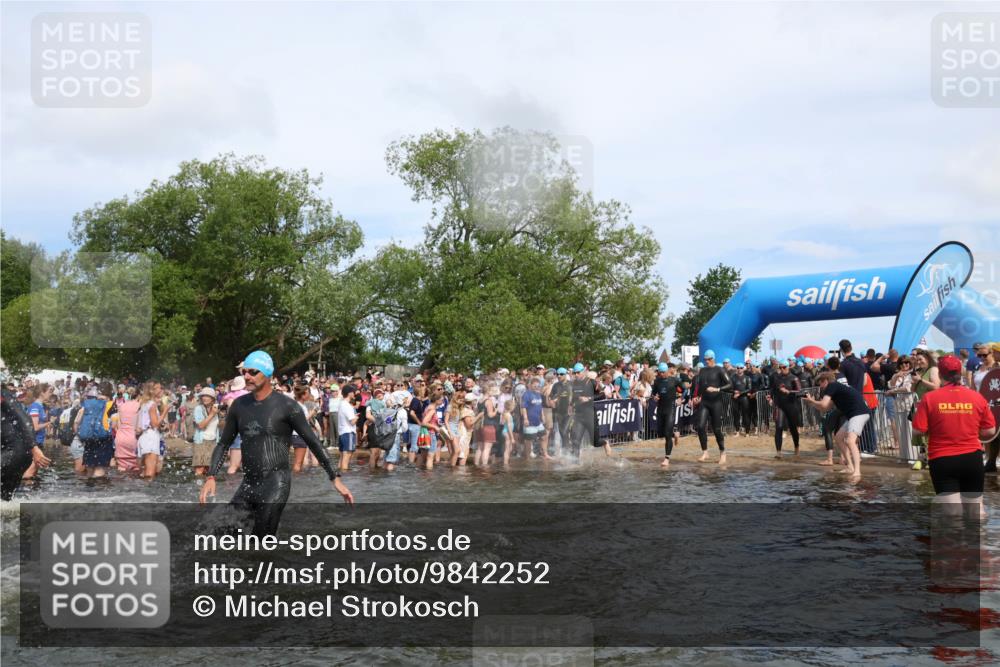 21.06.2026 - Viking Triathlon Michael Strokosch http://msf.ph/oto/9842252 21.06.2026 10:02:57 Schwimmen 20, 64, 73, 111, 171, 219, 233, 315, 395, 407, 475, 530, 546, 553, 634 meine-sportfotos.de