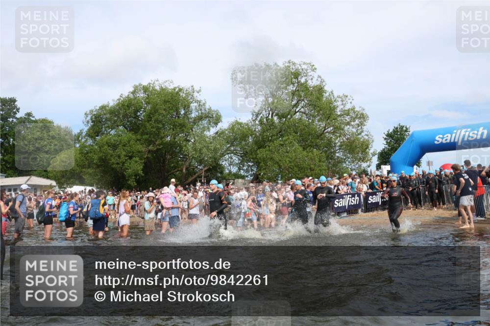 21.06.2026 - Viking Triathlon Michael Strokosch http://msf.ph/oto/9842261 21.06.2026 10:02:58 Schwimmen 64, 111, 219, 233, 395, 407, 475, 530, 546, 634 meine-sportfotos.de