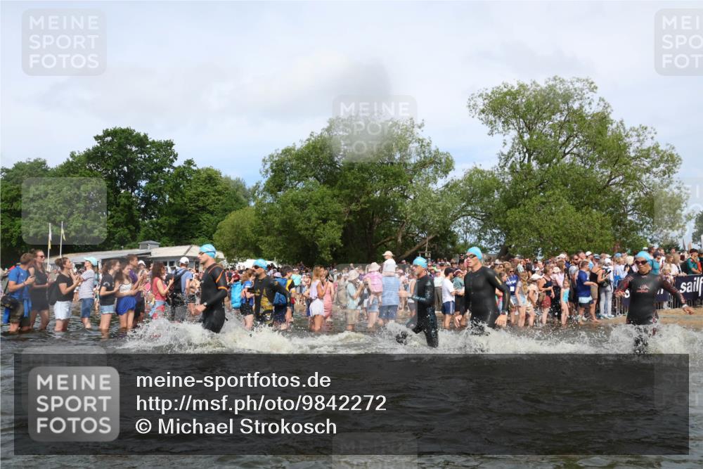 21.06.2026 - Viking Triathlon Michael Strokosch http://msf.ph/oto/9842272 21.06.2026 10:03:00 Schwimmen 64, 80, 82, 111, 199, 219, 233, 395, 407, 475, 530, 545, 546, 612, 634 meine-sportfotos.de