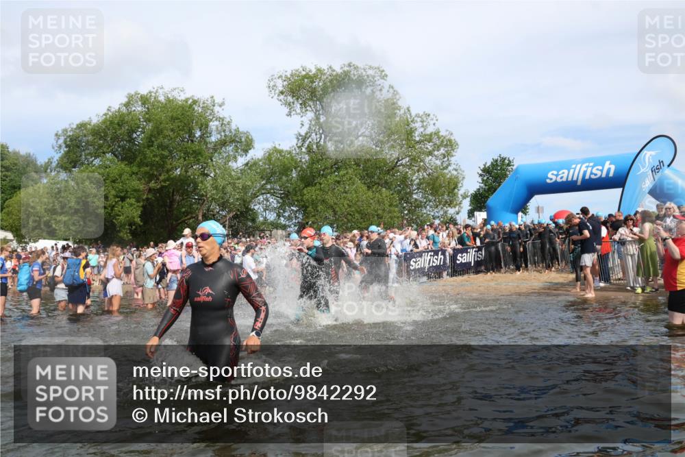 21.06.2026 - Viking Triathlon Michael Strokosch http://msf.ph/oto/9842292 21.06.2026 10:03:03 Schwimmen 49, 80, 82, 111, 199, 200, 233, 395, 404, 407, 475, 530, 545, 546, 612 meine-sportfotos.de