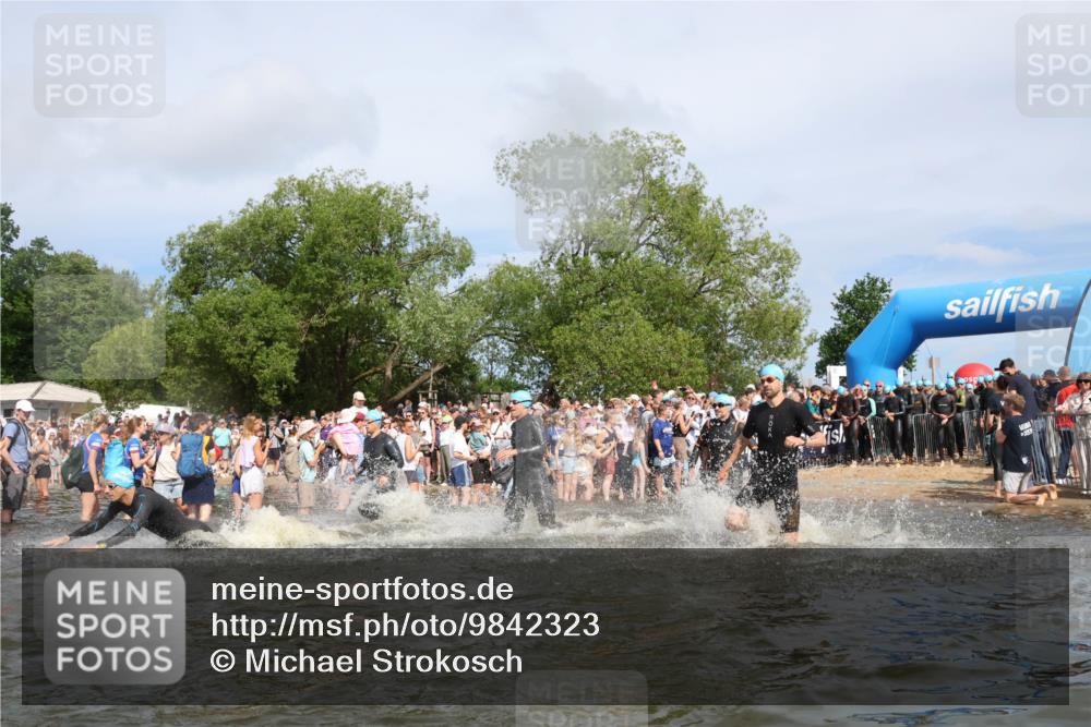 21.06.2026 - Viking Triathlon Michael Strokosch http://msf.ph/oto/9842323 21.06.2026 10:03:09 Schwimmen 49, 68, 80, 82, 170, 199, 200, 208, 348, 352, 356, 404, 467, 545, 612 meine-sportfotos.de