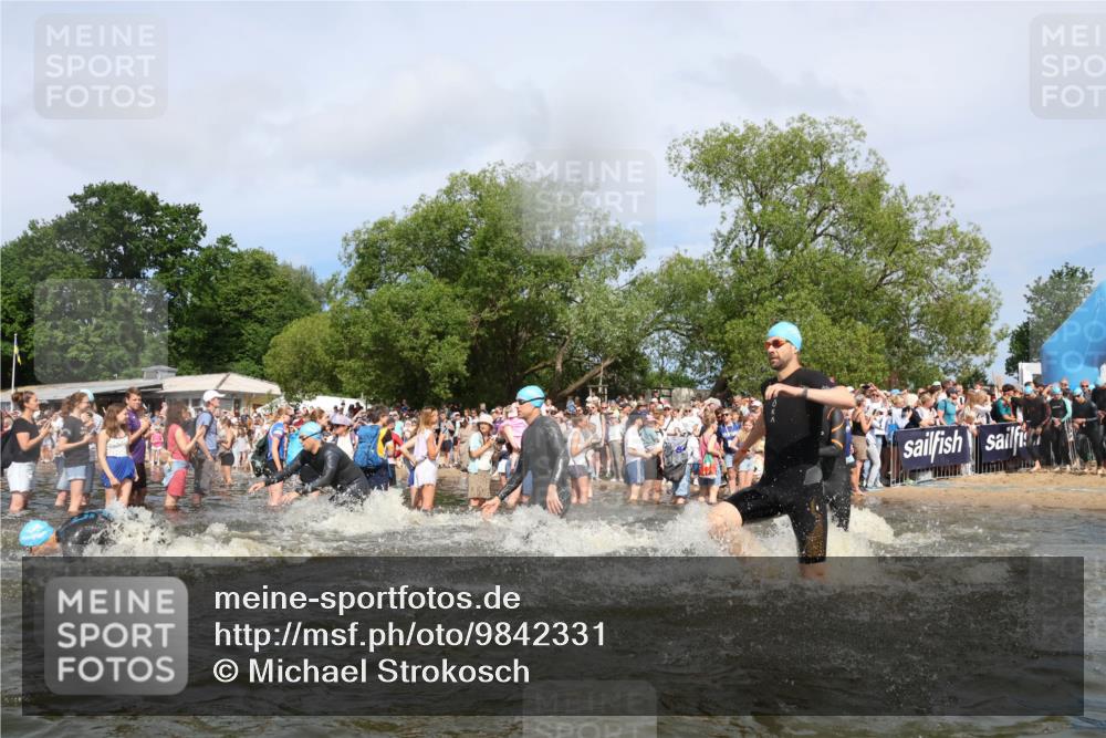 21.06.2026 - Viking Triathlon Michael Strokosch http://msf.ph/oto/9842331 21.06.2026 10:03:10 Schwimmen 49, 68, 80, 82, 170, 199, 200, 208, 348, 352, 356, 404, 467, 545, 612 meine-sportfotos.de