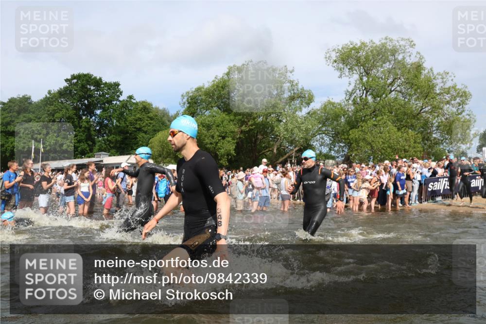 21.06.2026 - Viking Triathlon Michael Strokosch http://msf.ph/oto/9842339 21.06.2026 10:03:11 Schwimmen 49, 68, 80, 82, 170, 199, 200, 208, 348, 352, 356, 404, 467, 545, 612 meine-sportfotos.de