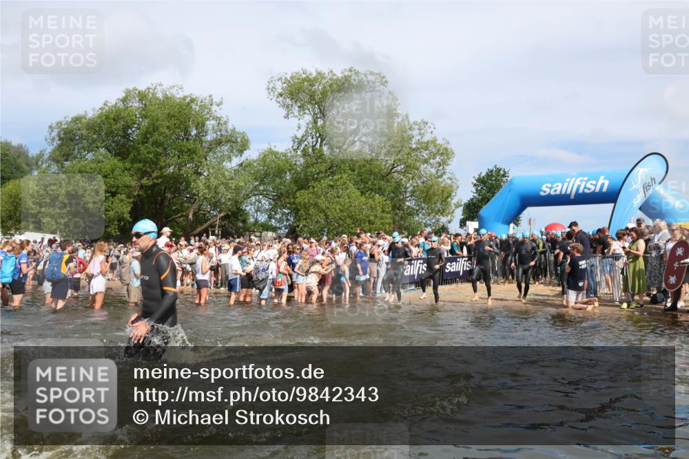 21.06.2026 - Viking Triathlon Michael Strokosch http://msf.ph/oto/9842343 21.06.2026 10:03:12 Schwimmen 49, 68, 80, 82, 170, 199, 200, 208, 348, 352, 356, 404, 467, 545, 612 meine-sportfotos.de