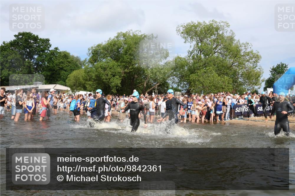 21.06.2026 - Viking Triathlon Michael Strokosch http://msf.ph/oto/9842361 21.06.2026 10:03:15 Schwimmen 49, 58, 68, 170, 200, 202, 208, 348, 352, 356, 404, 419, 455, 467, 487 meine-sportfotos.de