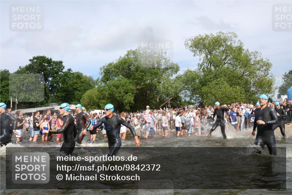 21.06.2026 - Viking Triathlon Michael Strokosch http://msf.ph/oto/9842372 21.06.2026 10:03:17 Schwimmen 49, 58, 68, 170, 200, 202, 208, 348, 352, 356, 404, 419, 455, 467, 487 meine-sportfotos.de