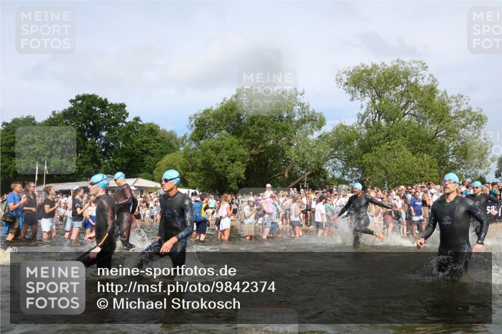 21.06.2026 - Viking Triathlon Michael Strokosch http://msf.ph/oto/9842374 21.06.2026 10:03:17 Schwimmen 49, 58, 68, 170, 200, 202, 208, 348, 352, 356, 404, 419, 455, 467, 487 meine-sportfotos.de