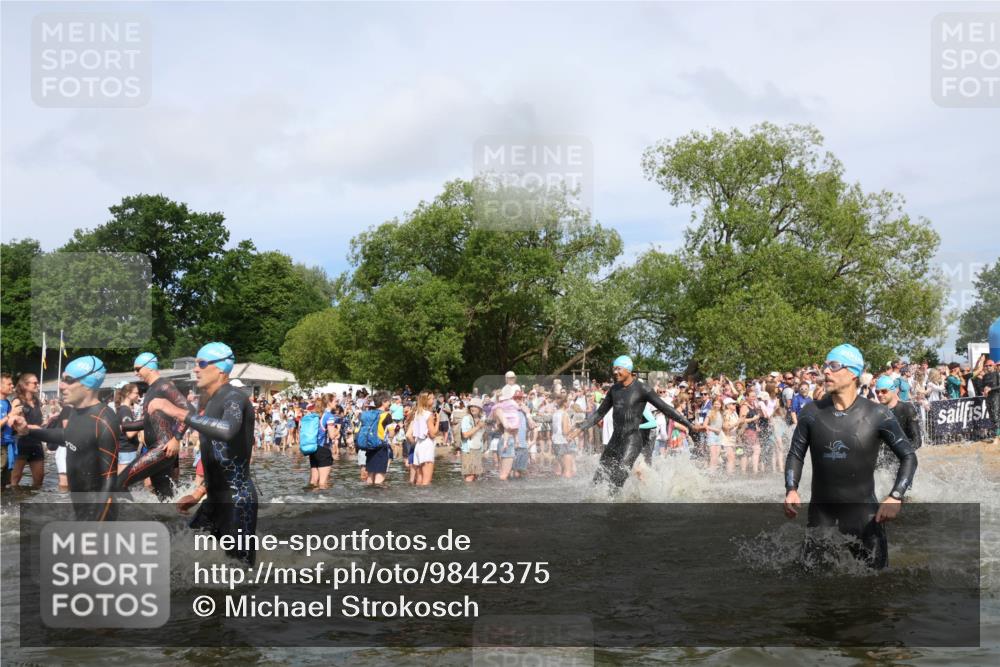 21.06.2026 - Viking Triathlon Michael Strokosch http://msf.ph/oto/9842375 21.06.2026 10:03:17 Schwimmen 49, 58, 68, 170, 200, 202, 208, 348, 352, 356, 404, 419, 455, 467, 487 meine-sportfotos.de