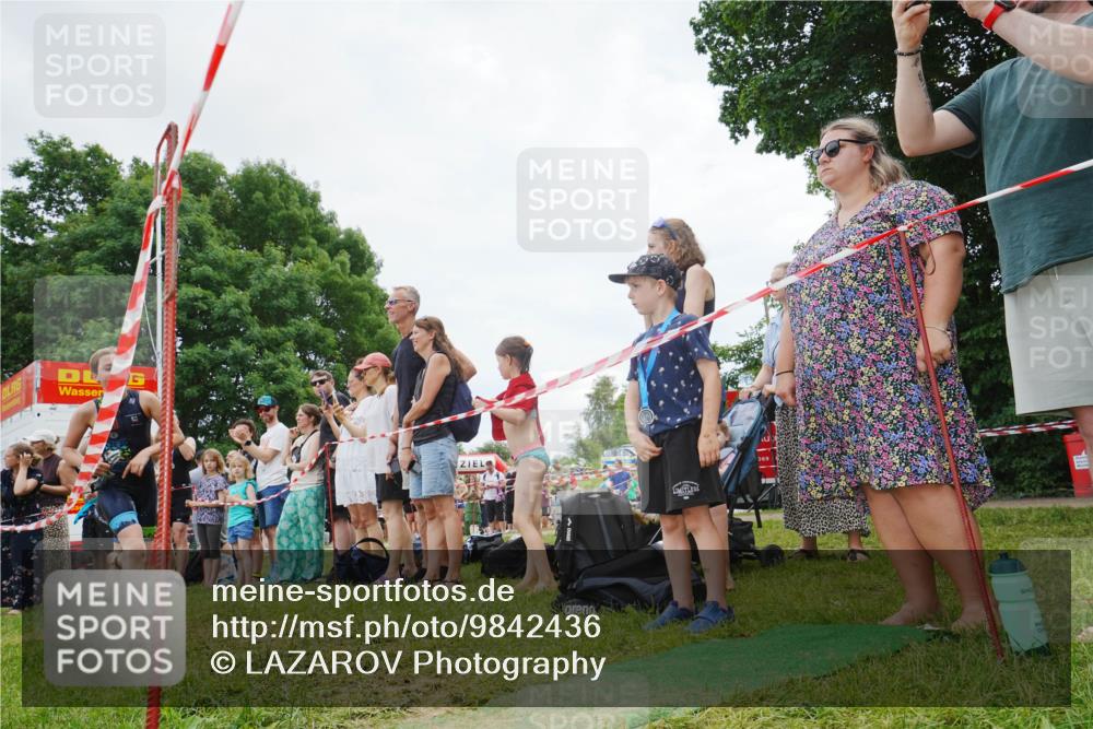 21.06.2026 - 29. Vierlanden-Triathlon LAZAROV Photography http://msf.ph/oto/9842436 21.06.2026 14:48:49 Schwimmen  meine-sportfotos.de