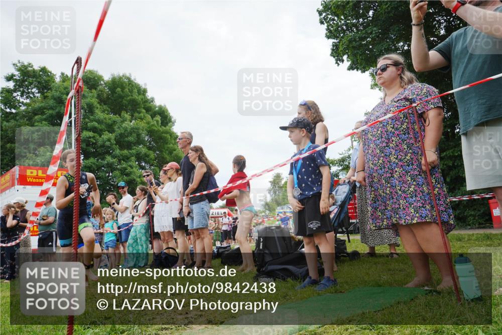 21.06.2026 - 29. Vierlanden-Triathlon LAZAROV Photography http://msf.ph/oto/9842438 21.06.2026 14:48:49 Schwimmen  meine-sportfotos.de