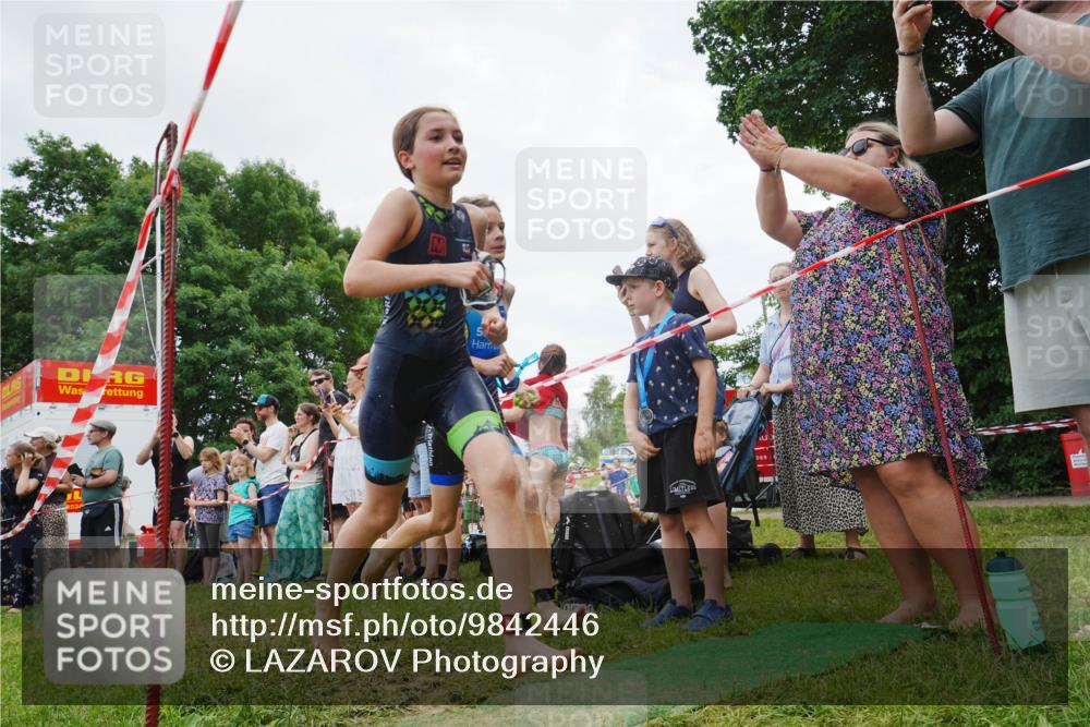 21.06.2026 - 29. Vierlanden-Triathlon LAZAROV Photography http://msf.ph/oto/9842446 21.06.2026 14:48:50 Schwimmen  meine-sportfotos.de