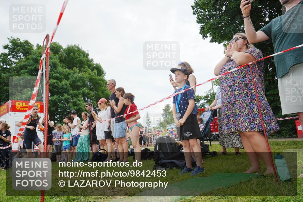 21.06.2026 - 29. Vierlanden-Triathlon LAZAROV Photography http://msf.ph/oto/9842453 21.06.2026 14:48:53 Schwimmen  meine-sportfotos.de