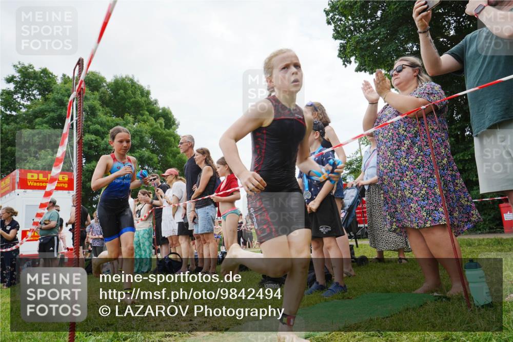 21.06.2026 - 29. Vierlanden-Triathlon LAZAROV Photography http://msf.ph/oto/9842494 21.06.2026 14:48:56 Schwimmen  meine-sportfotos.de
