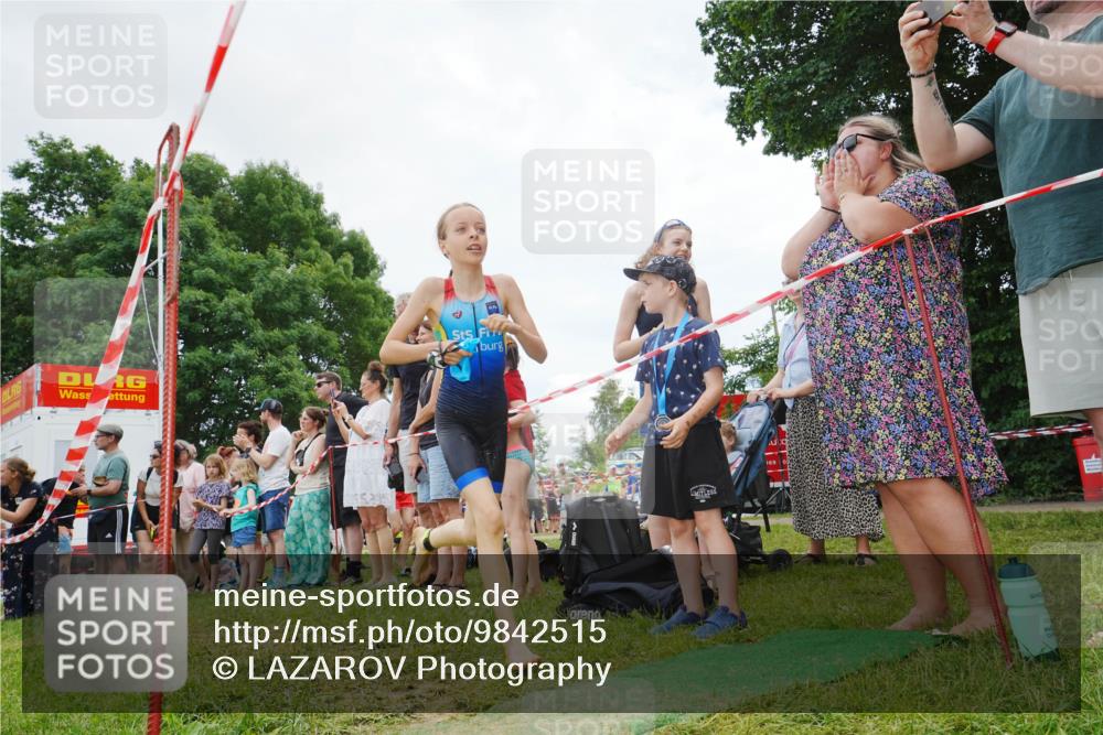 21.06.2026 - 29. Vierlanden-Triathlon LAZAROV Photography http://msf.ph/oto/9842515 21.06.2026 14:49:13 Schwimmen  meine-sportfotos.de