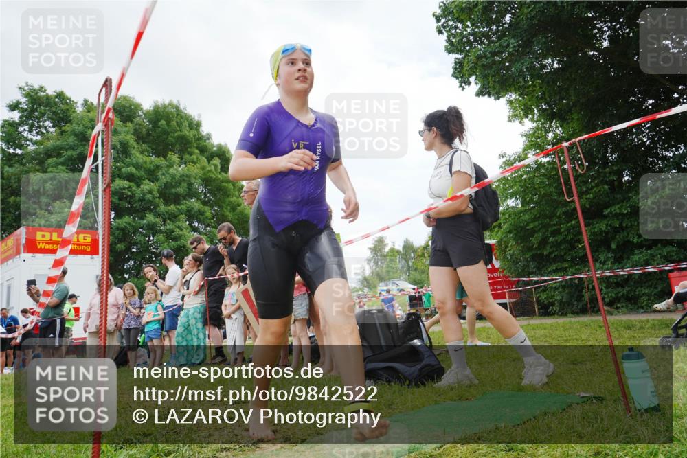 21.06.2026 - 29. Vierlanden-Triathlon LAZAROV Photography http://msf.ph/oto/9842522 21.06.2026 14:49:44 Schwimmen  meine-sportfotos.de