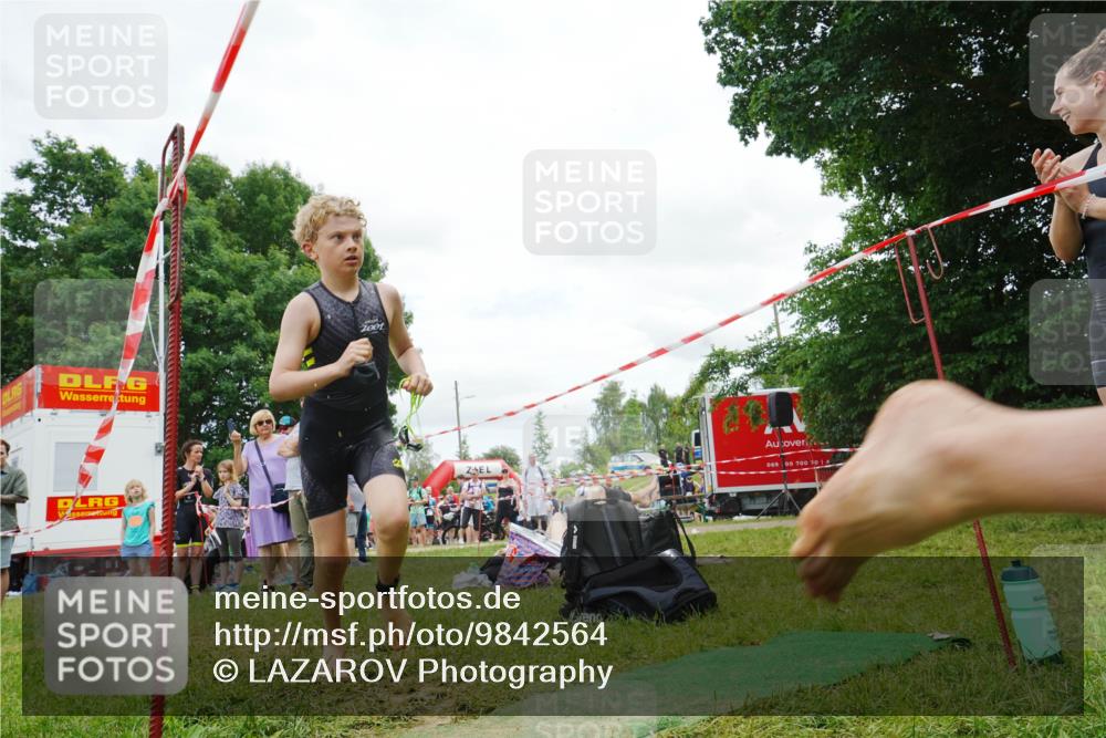 21.06.2026 - 29. Vierlanden-Triathlon LAZAROV Photography http://msf.ph/oto/9842564 21.06.2026 15:01:46 Schwimmen  meine-sportfotos.de